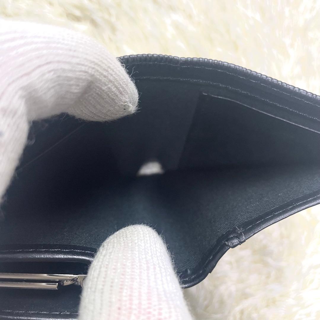 未使用に近い 付属品完備 ヴィヴィアンウエストウッド 二つ折り財布 ブラック