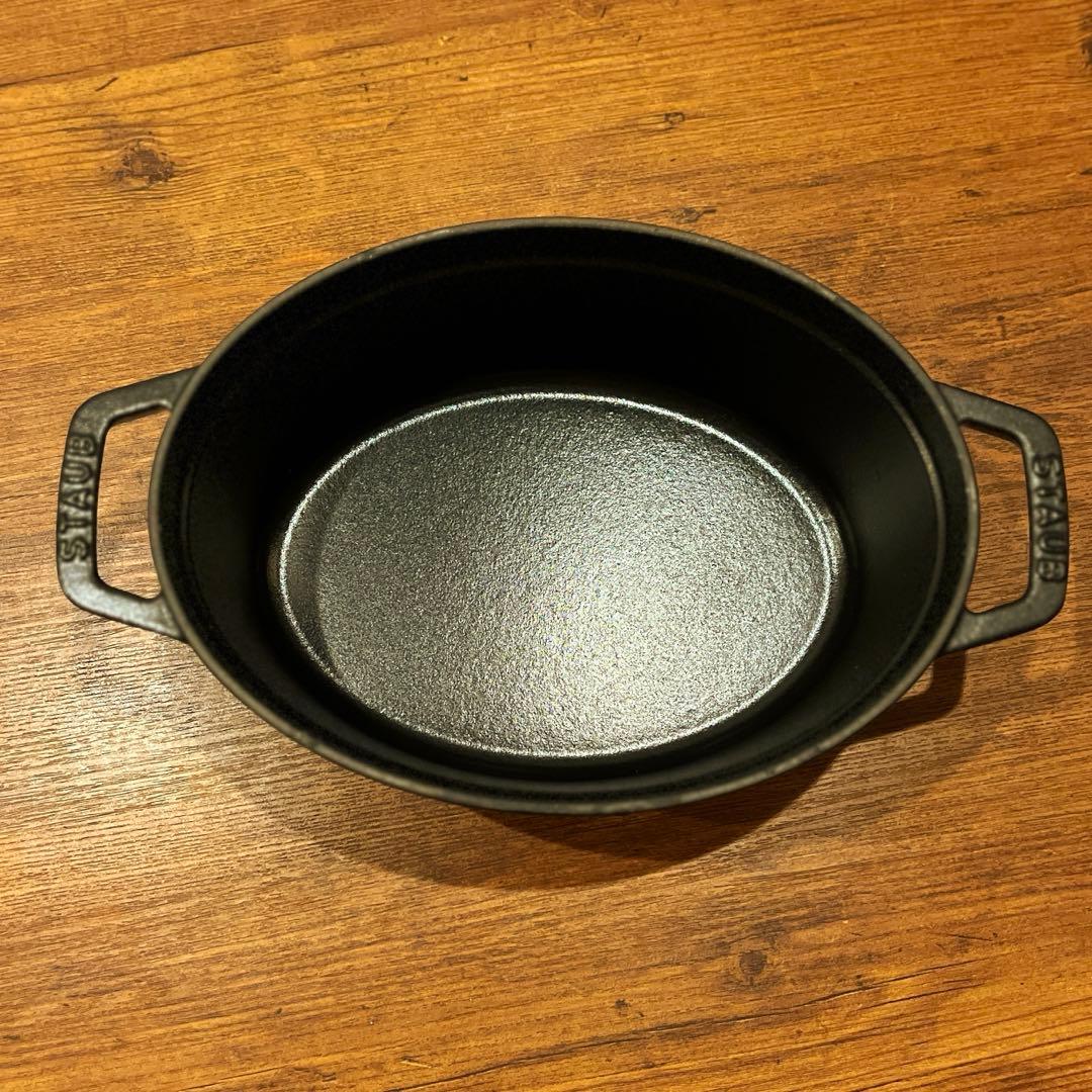 タイムセール！美品STAUB 鍋　オーバル 23 ブラック