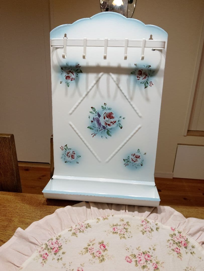 可愛い　imaneのプリンセスローズ　レードルラック♡