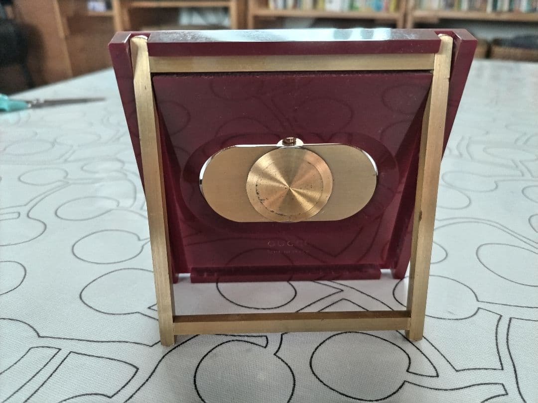 【GUCCI】アンティーク　ヴィンテージ　 手巻き 置時計 レア品　機械時計