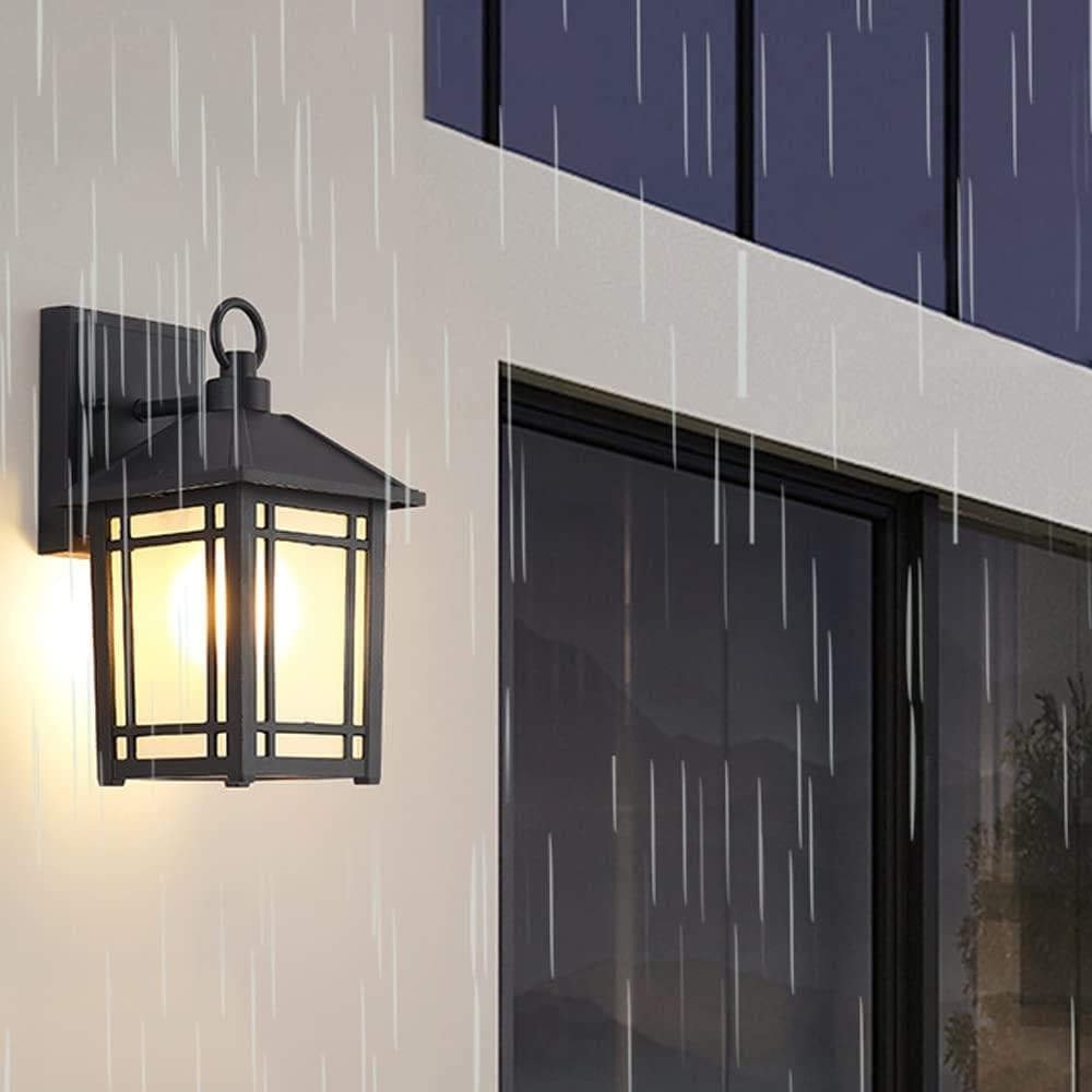 自動点灯・消灯機能　センサーライト　屋外照明　防水