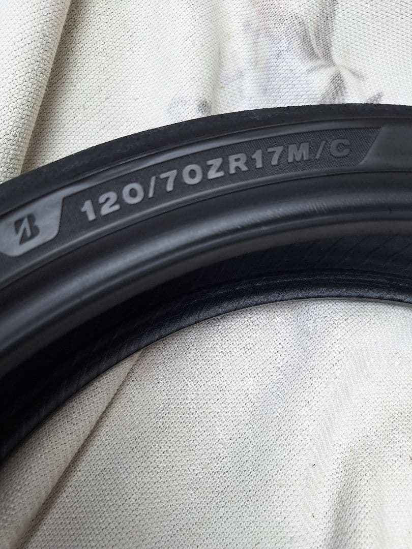 【中古】ブリジストン•バトラックス☆S23前後セットF120/R180