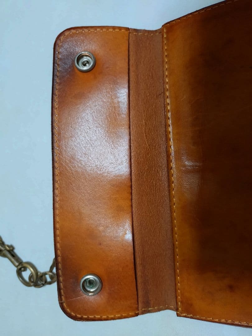晴れる日　トイズマッコイ　レザー長財布 チェーンストラップ付き
