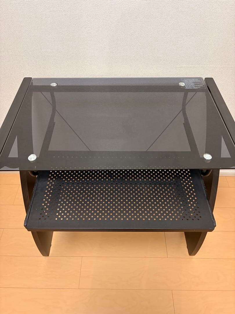 ガラス天板テーブル