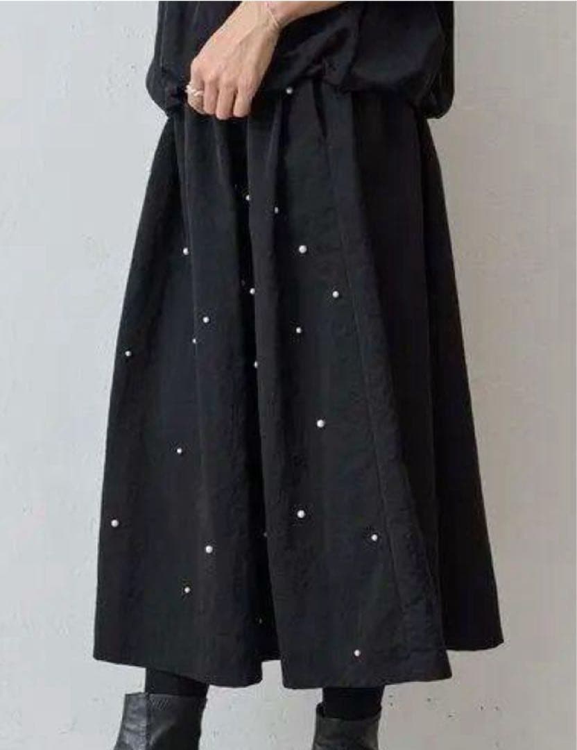 BEARDSLEYランダムパールスカート　新品未使用品