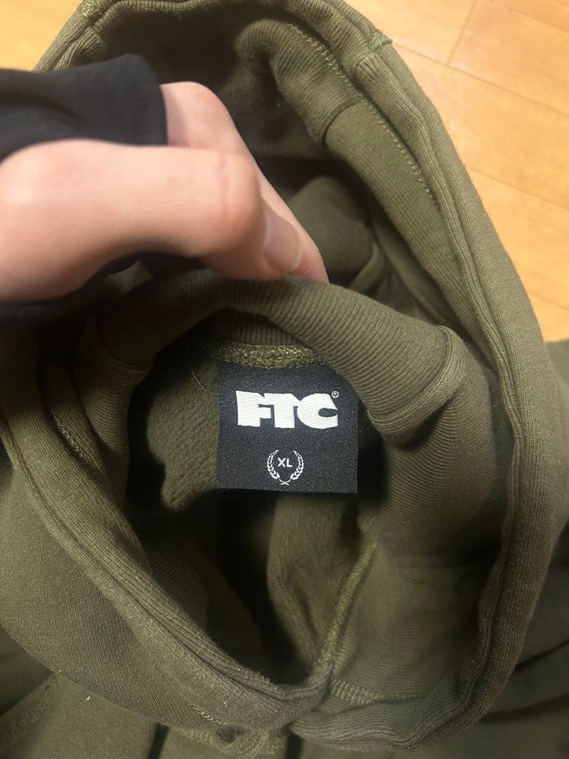 超希少 FTC ペイズリーロゴ刺繍　パーカー