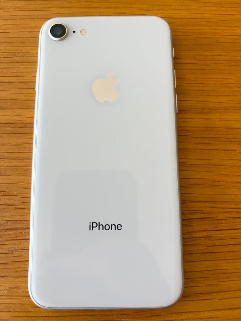 美品 iPhone8 64GB シルバー