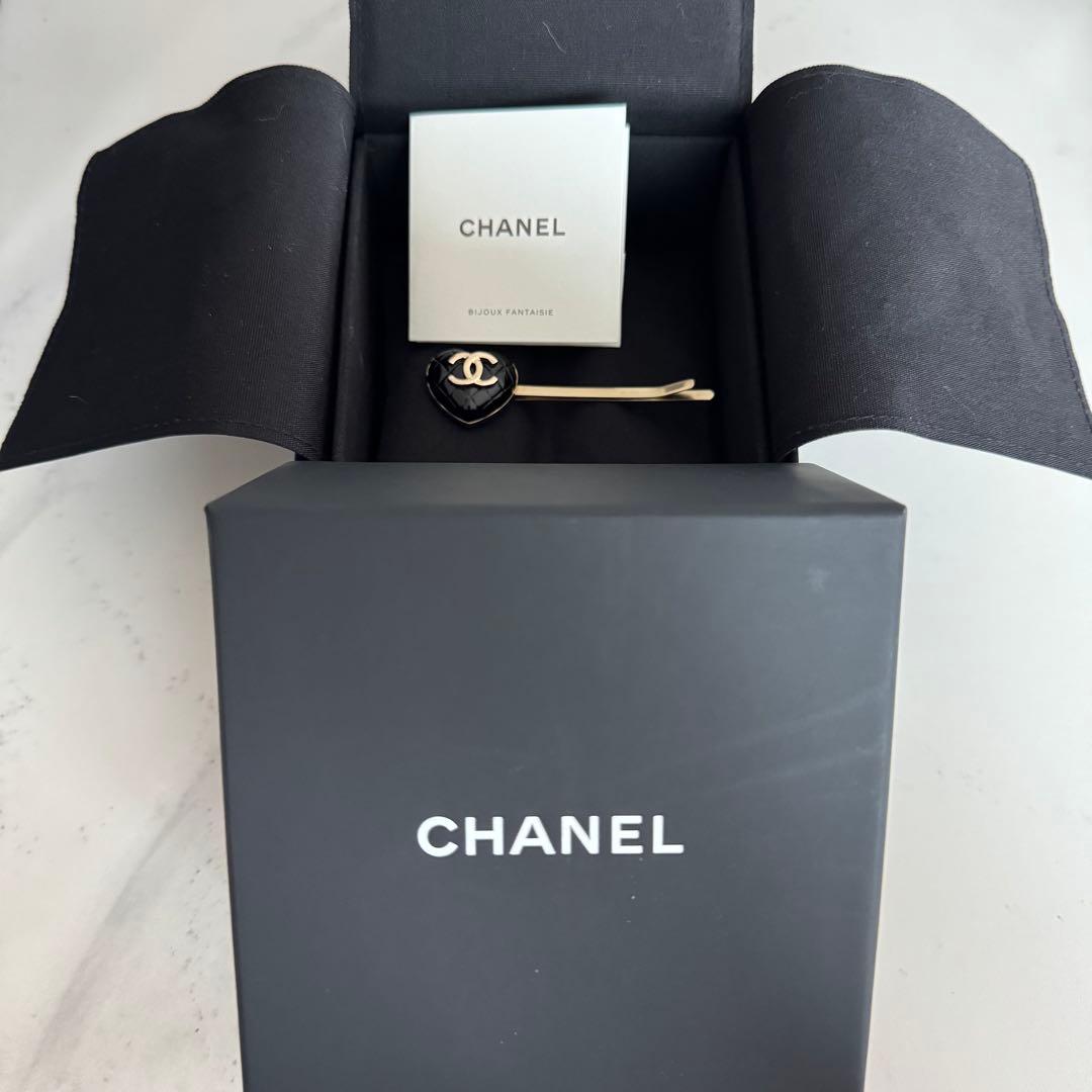 chanel ヘアピン ハート ココマーク ロゴ ゴールド 髪留め　バレッタ