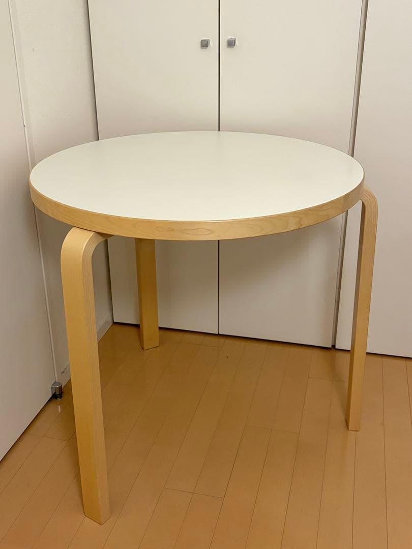 artek テーブル 90B ホワイトラミネート