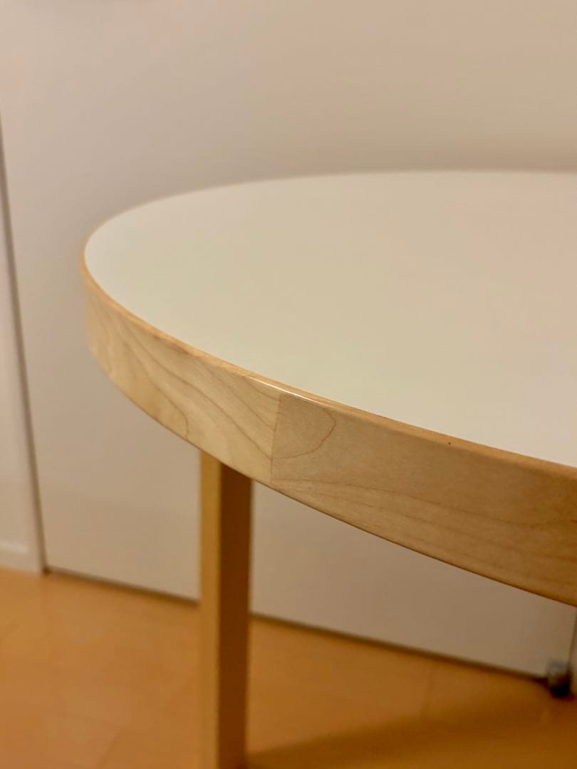 artek テーブル 90B ホワイトラミネート