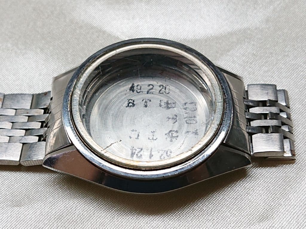 56KS 純正ベルト付きケース 部品取り