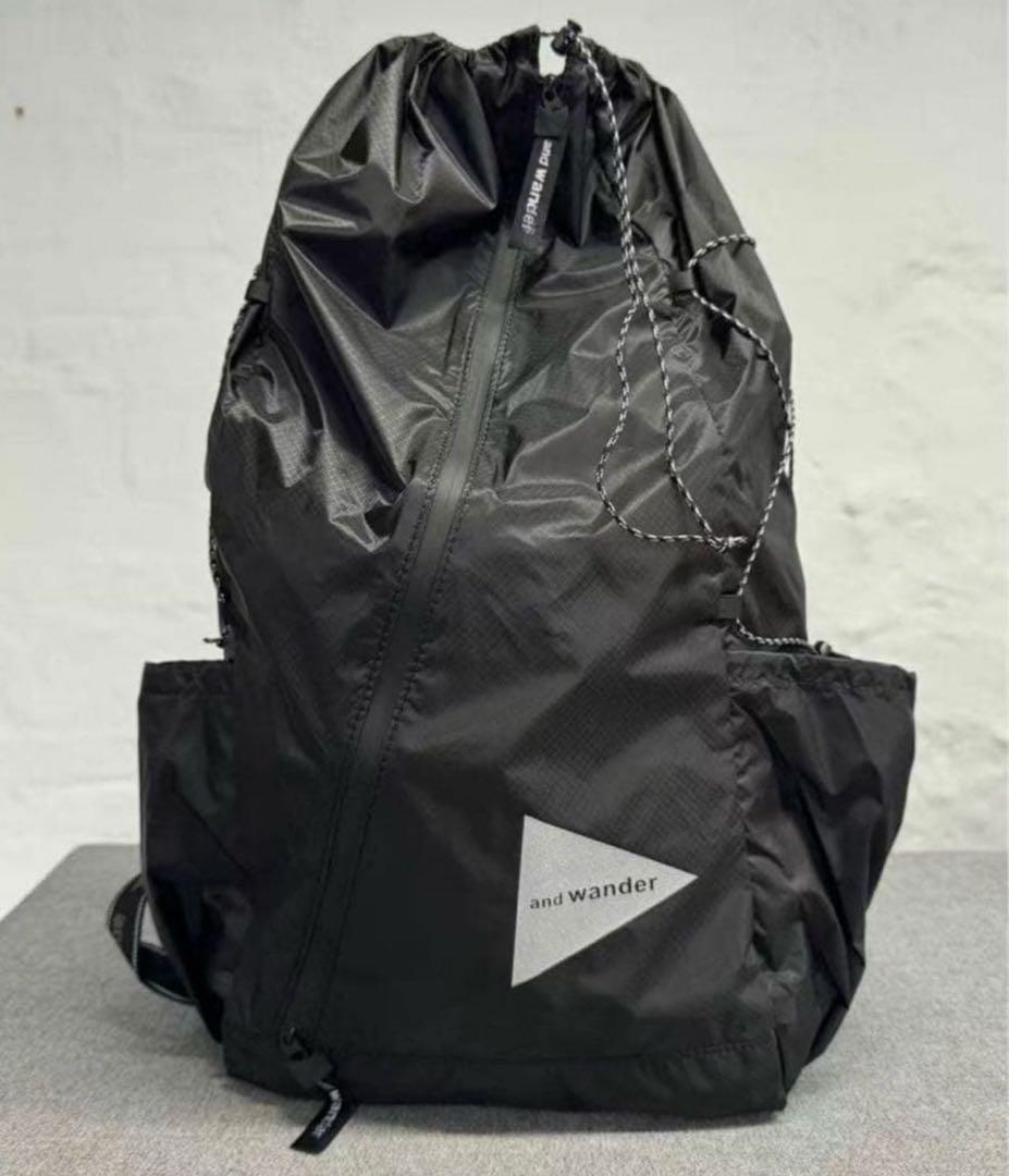 新品 未使用 アンドワンダー シル デイパック ブラック