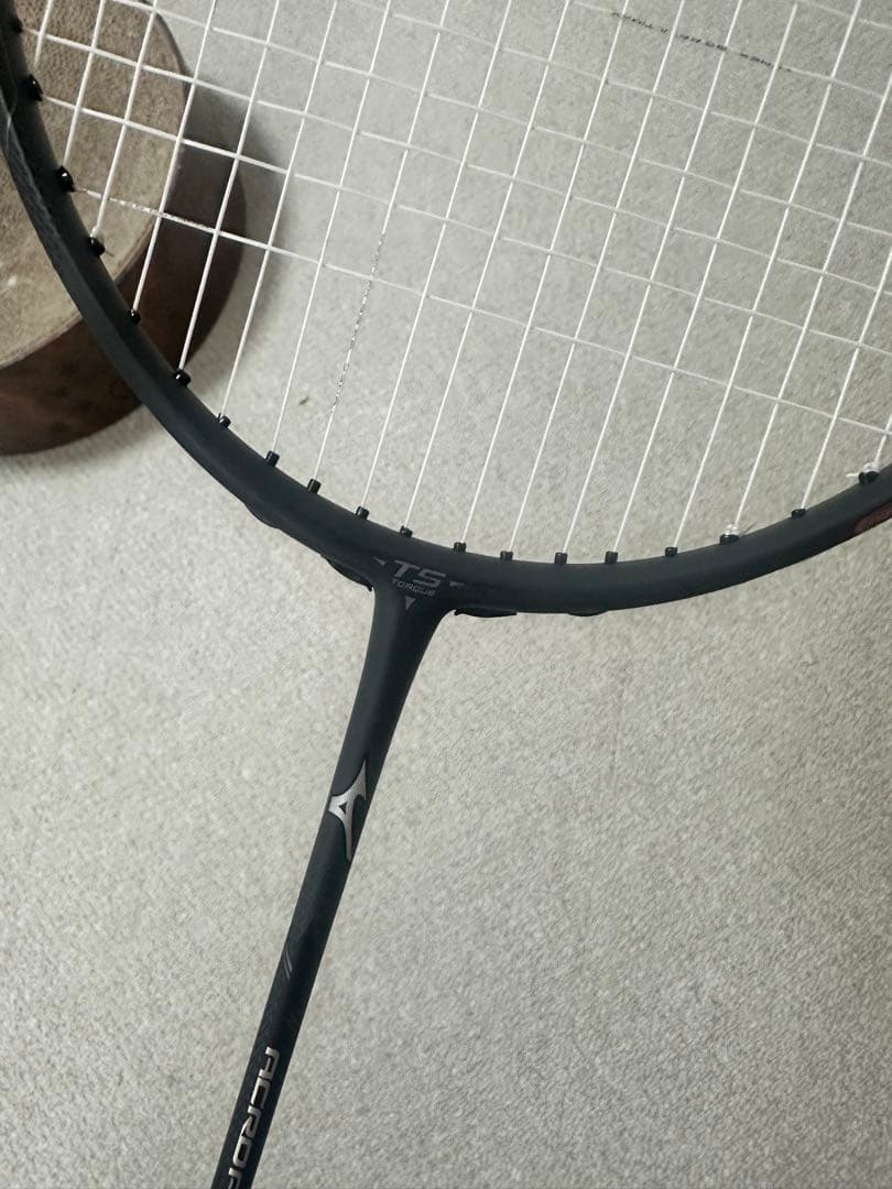 アクロフォース100 バドミントンラケット　ミズノ