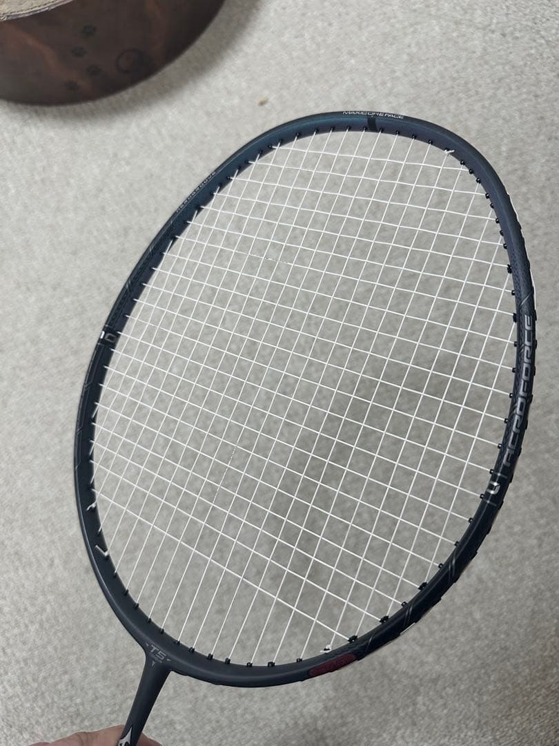 アクロフォース100 バドミントンラケット　ミズノ