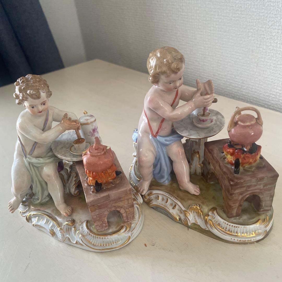 マイセン「ホットチョコレートを作る天使」四大元素:火　19世紀　フィギュリン