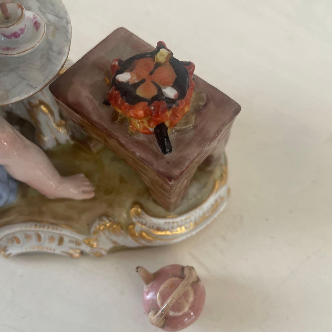 マイセン「ホットチョコレートを作る天使」四大元素:火　19世紀　フィギュリン