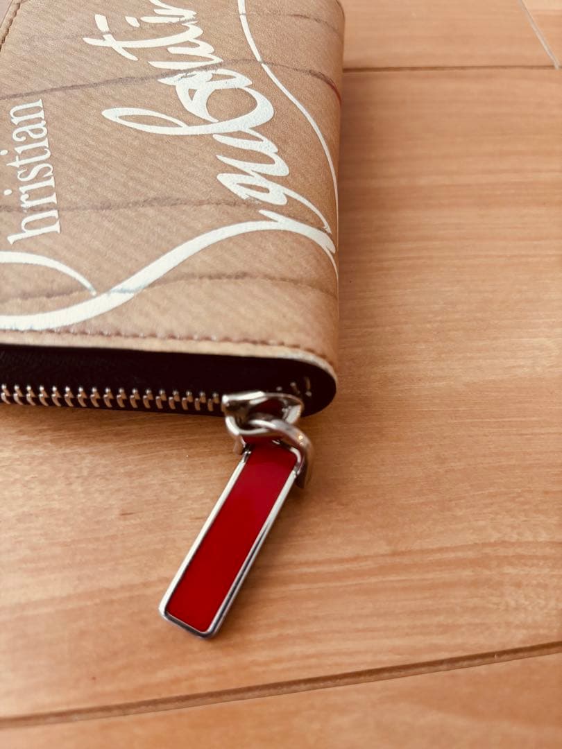 【美品】クリスチャンルブタン クラフトロゴ ケース 財布 ラウンドジップ