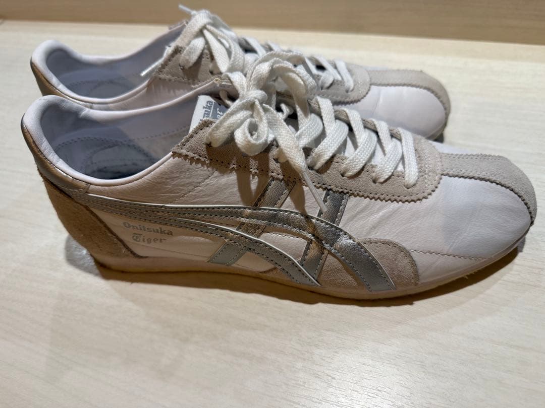 Onitsuka Tiger ホワイトスニーカー