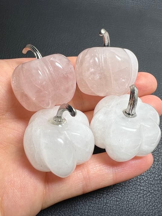 1210166  1セット限り　ローズクォーツ水晶かぼちゃ南瓜4個　29ミリ