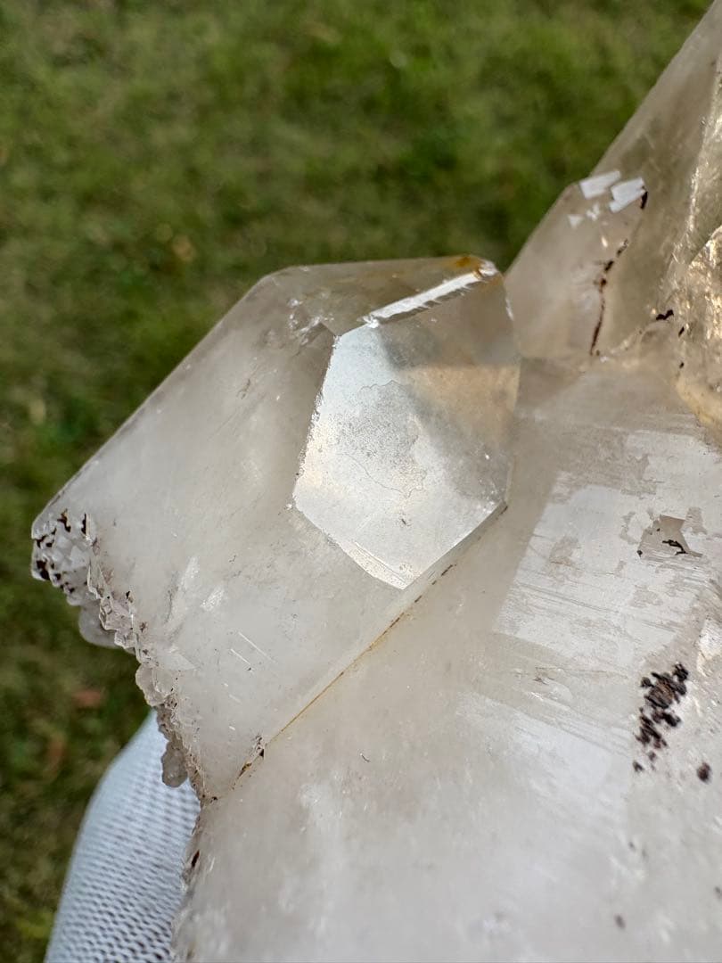 【匿名発送】クル渓谷産 ライトスモーキー水晶（セルフヒールド）