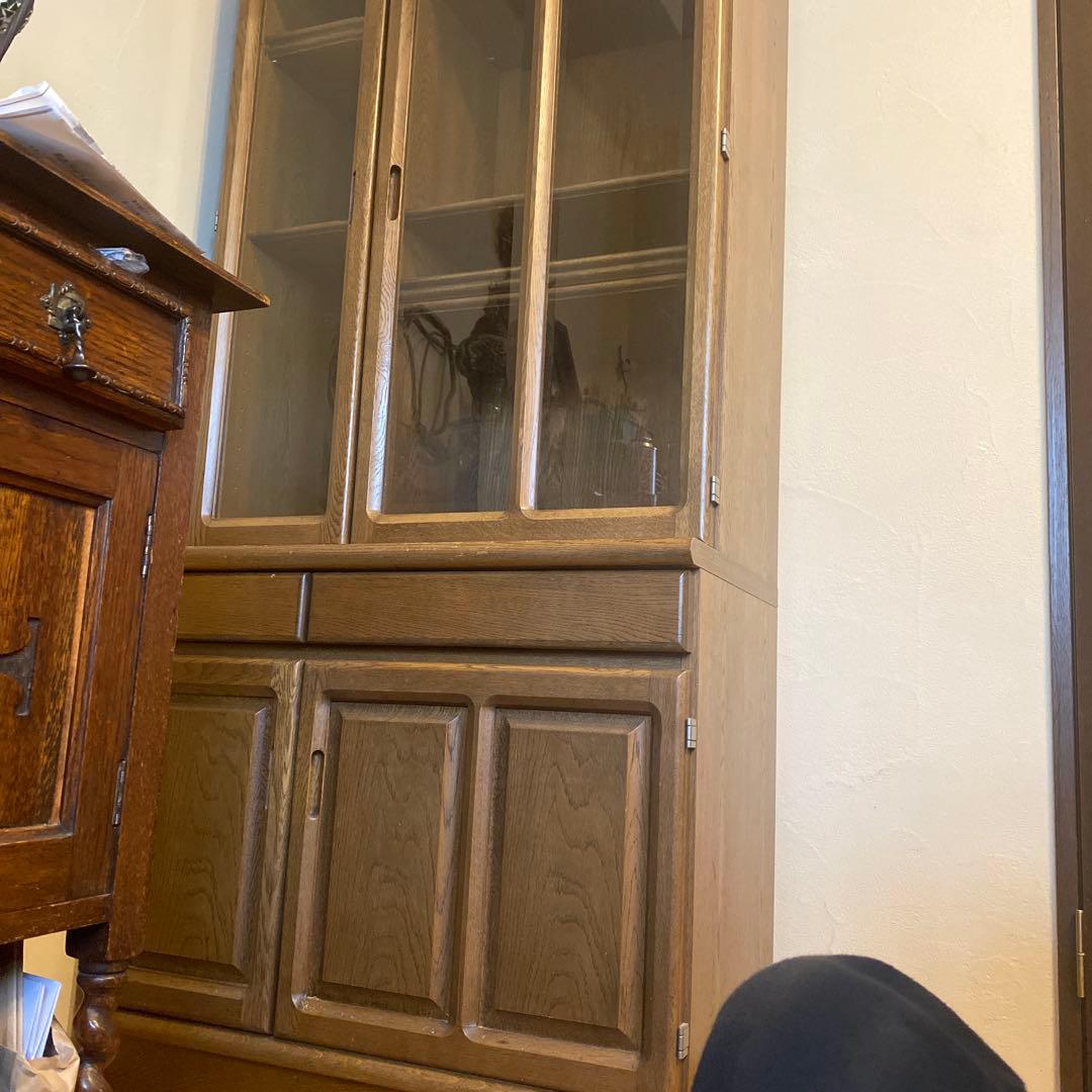 北海道家具　木製食器棚 ガラス扉付き　 11月4日まで出品