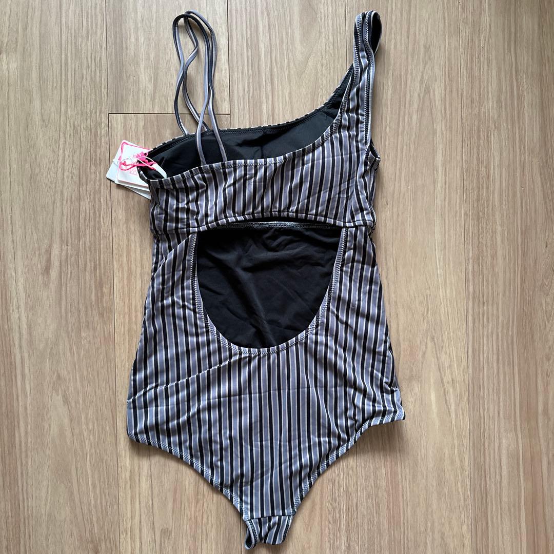 【新品未使用】Lepidosレピドス ワンショルダーストライプワンピース水着