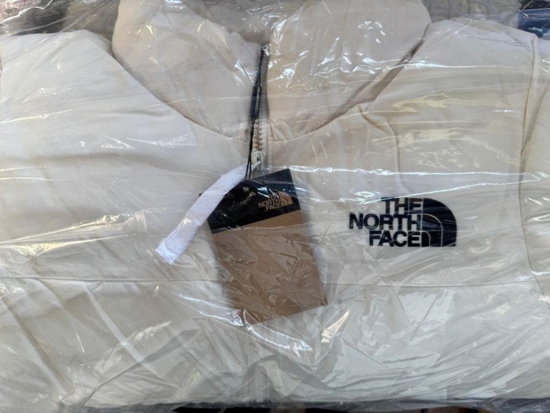 L/クリーム/韓国ヌプシ ダウンジャケット/レディース/ザノースフェイス/白近い