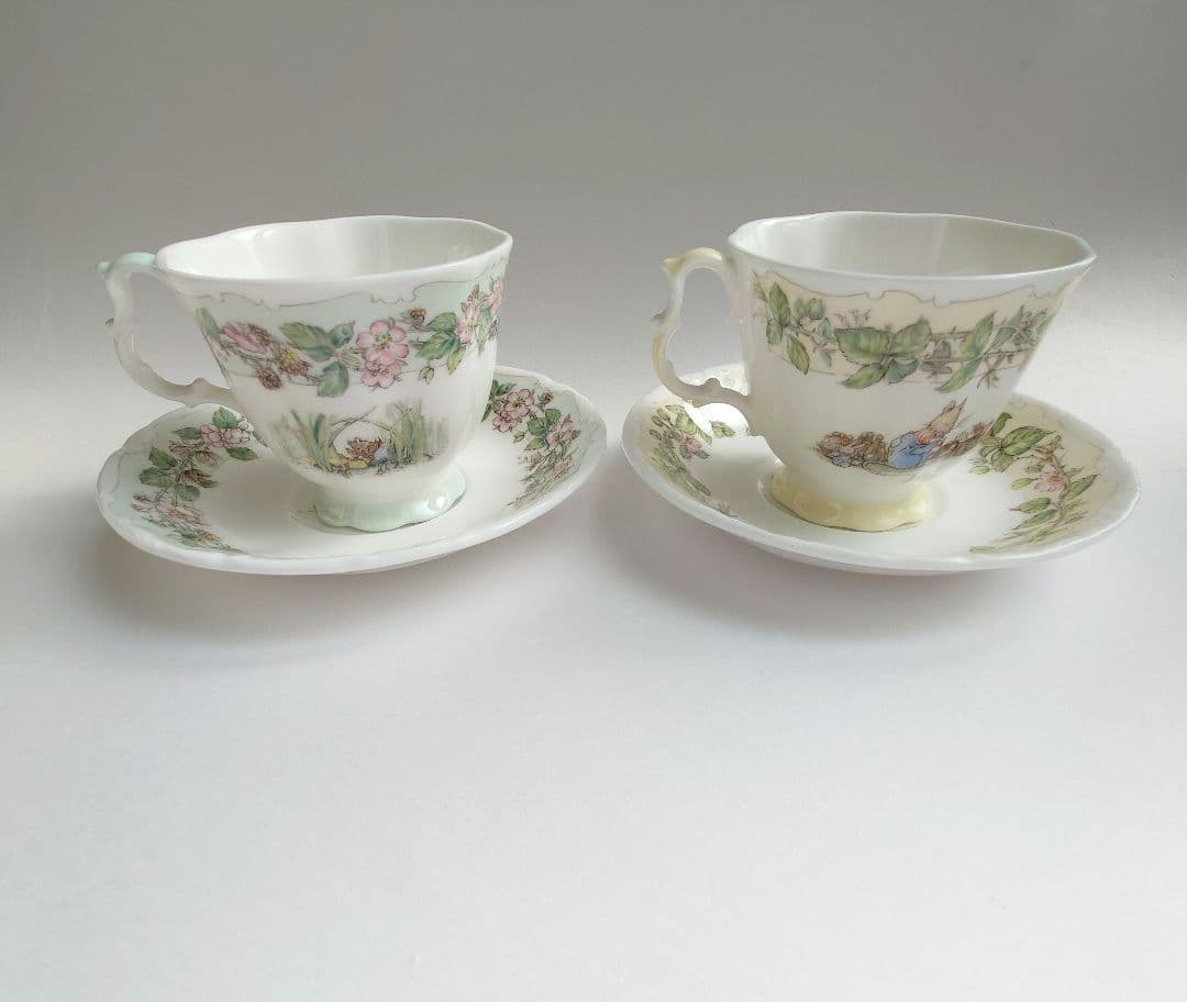 ロイヤルドルトン　ブランベリーヘッジ　春　夏　2客セット　未使用