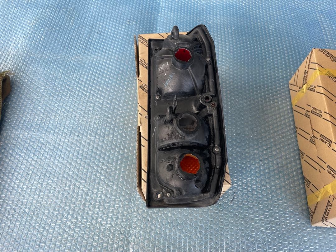 ランクル74ミドル FRPトップ用 純正テールランプ※美品