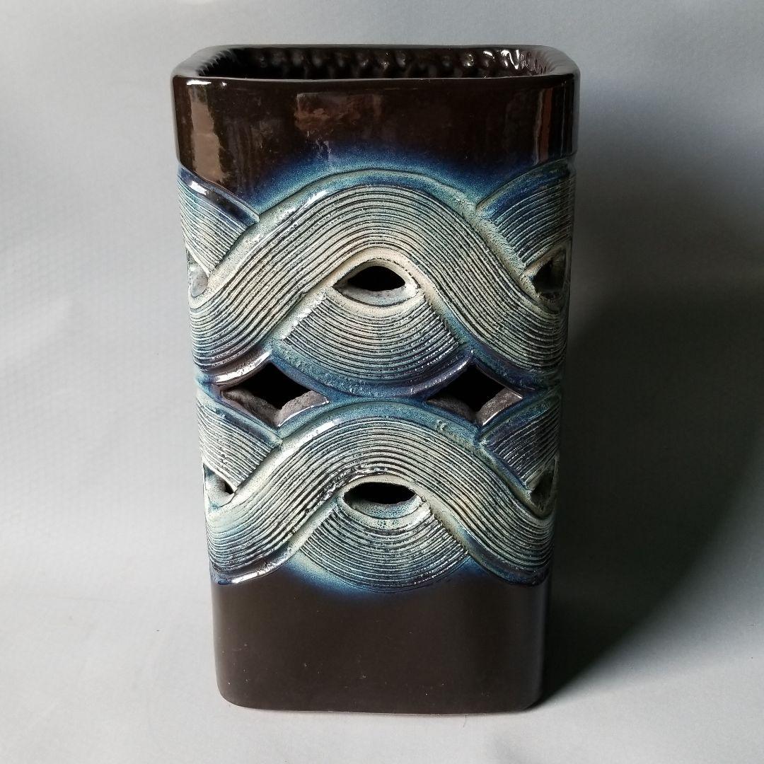 お値下げしました⤵信楽焼傘立て  長角波彫 高さ４３cm