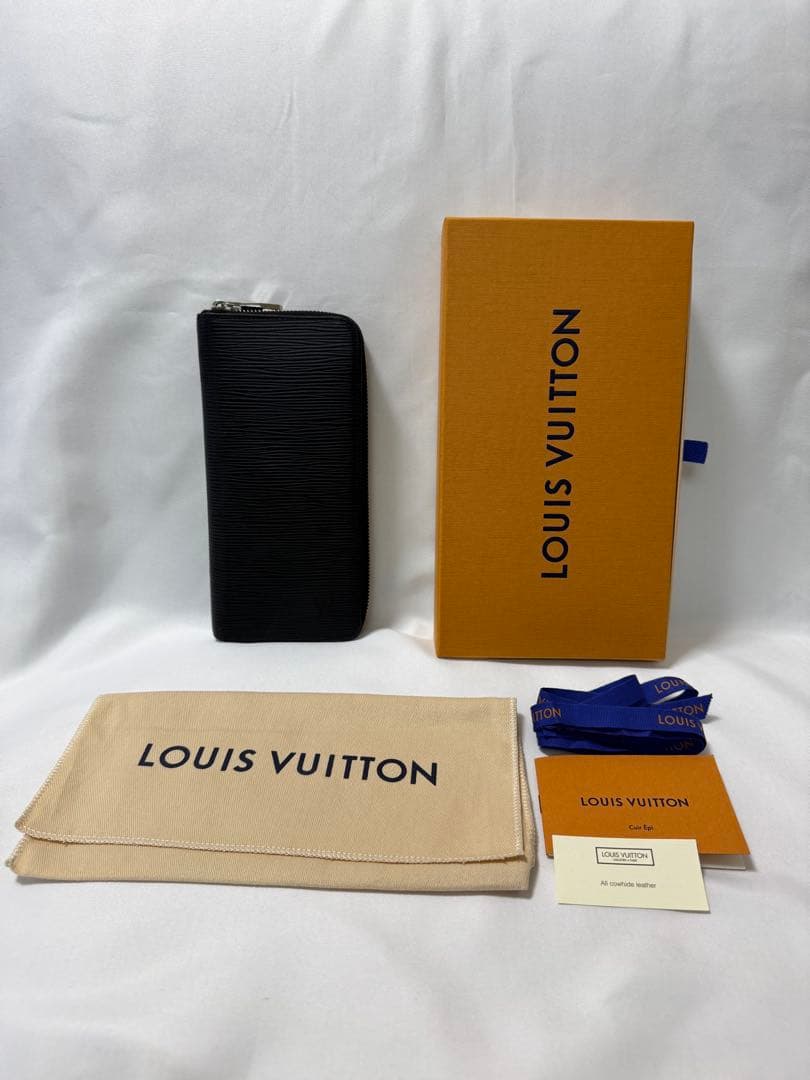 ルイヴィトンLOUIS VUITTON エピジッピーウォレット