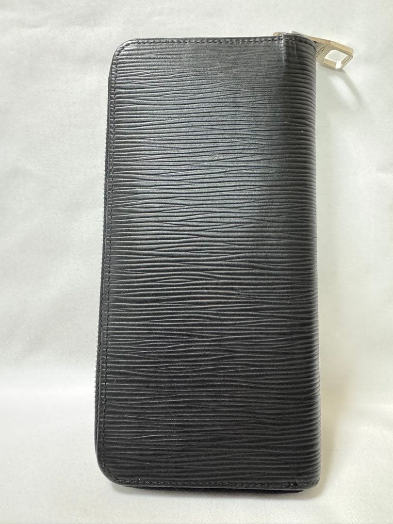 ルイヴィトンLOUIS VUITTON エピジッピーウォレット