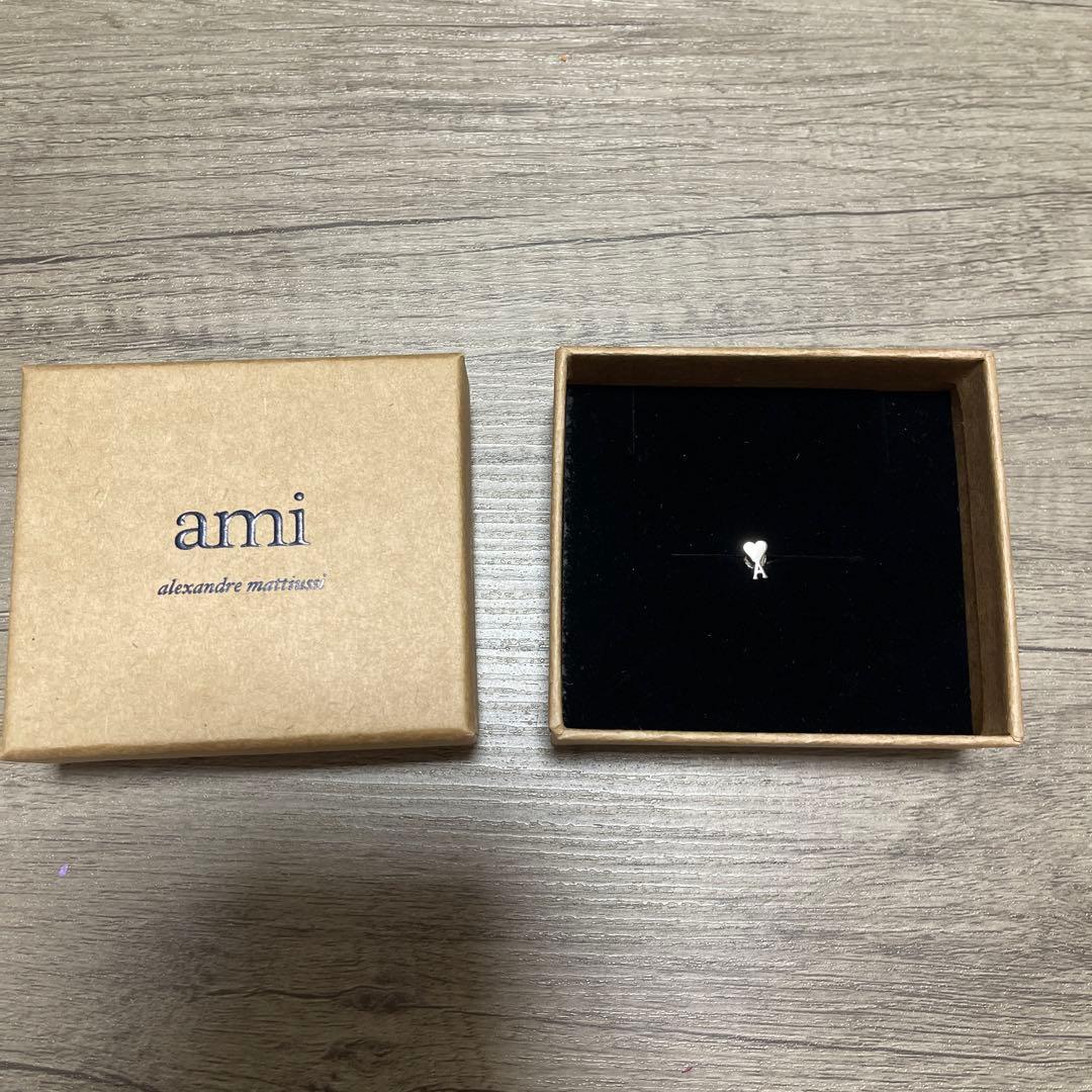 ami ハート型 シルバーピアス