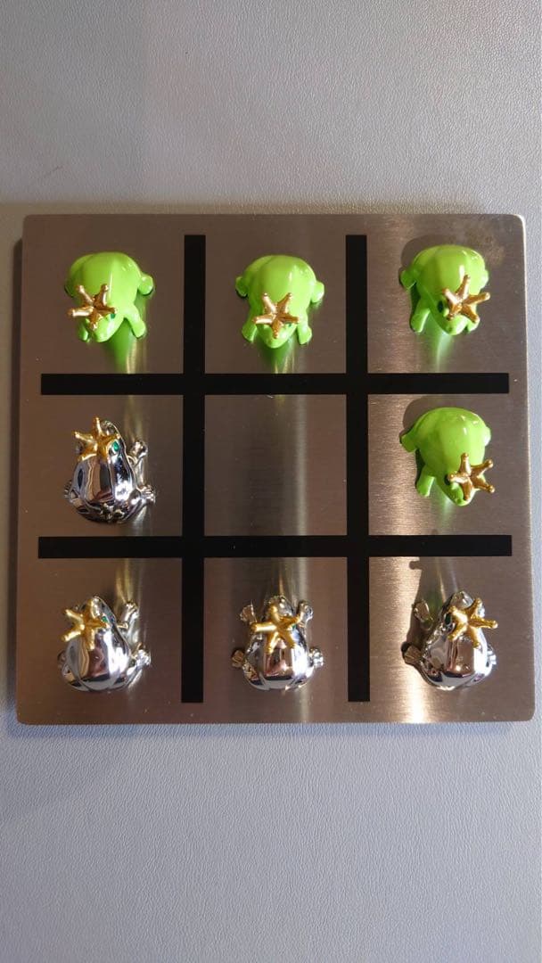 BEAMS カエル 三目並べ