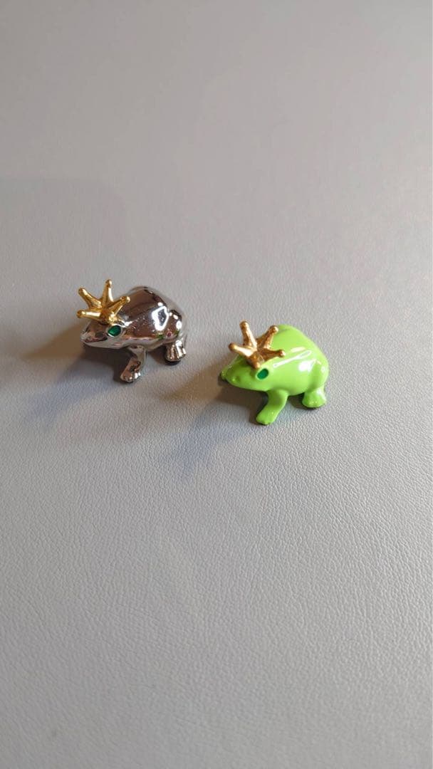 BEAMS カエル 三目並べ