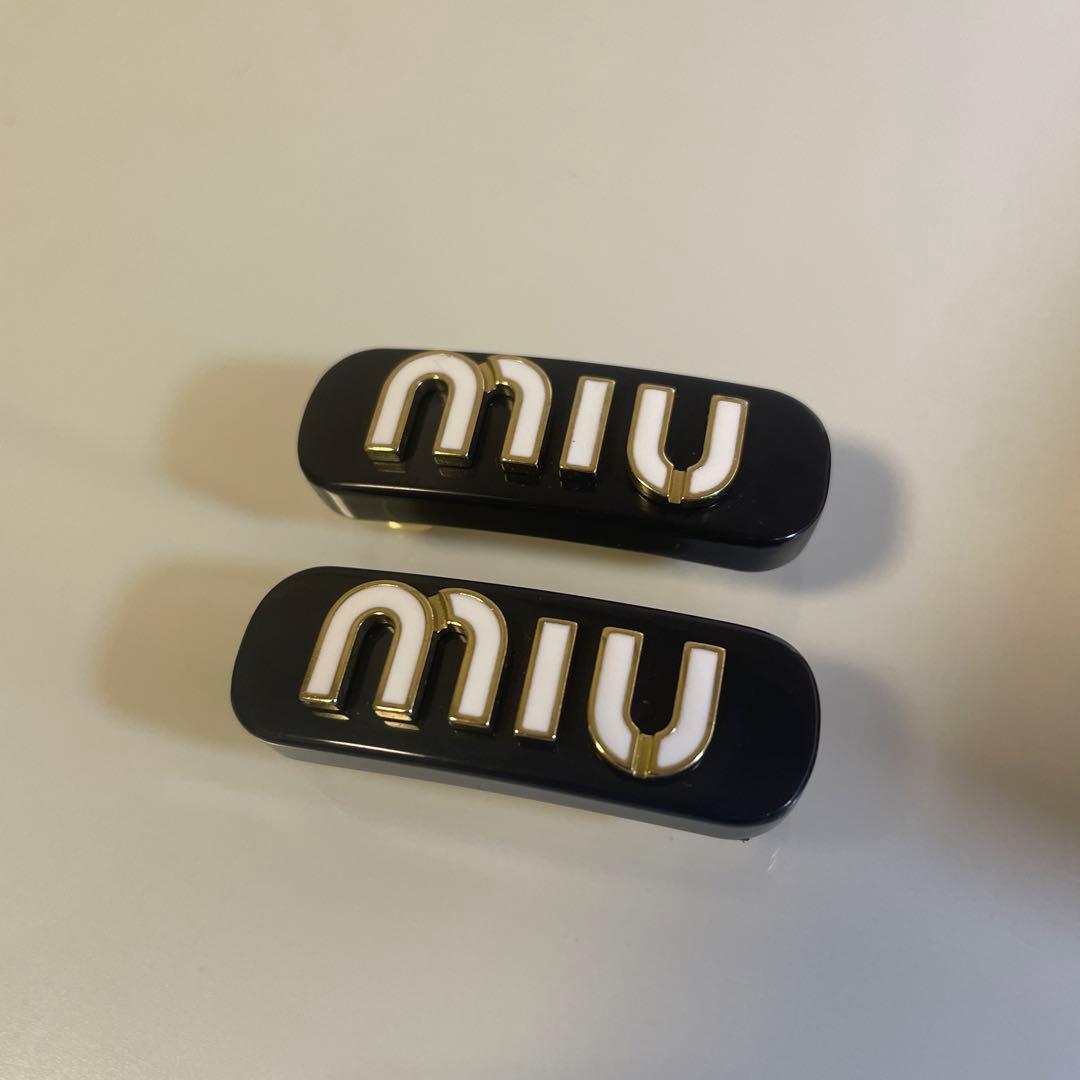 【専用】AKIページ ミュウミュウプレックスxメタルヘアクリップ正規品