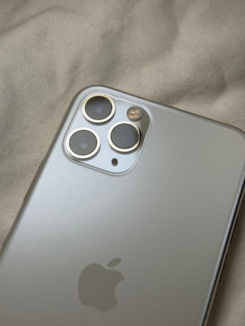 スマートフォン本体 iPhone11pro 256GB