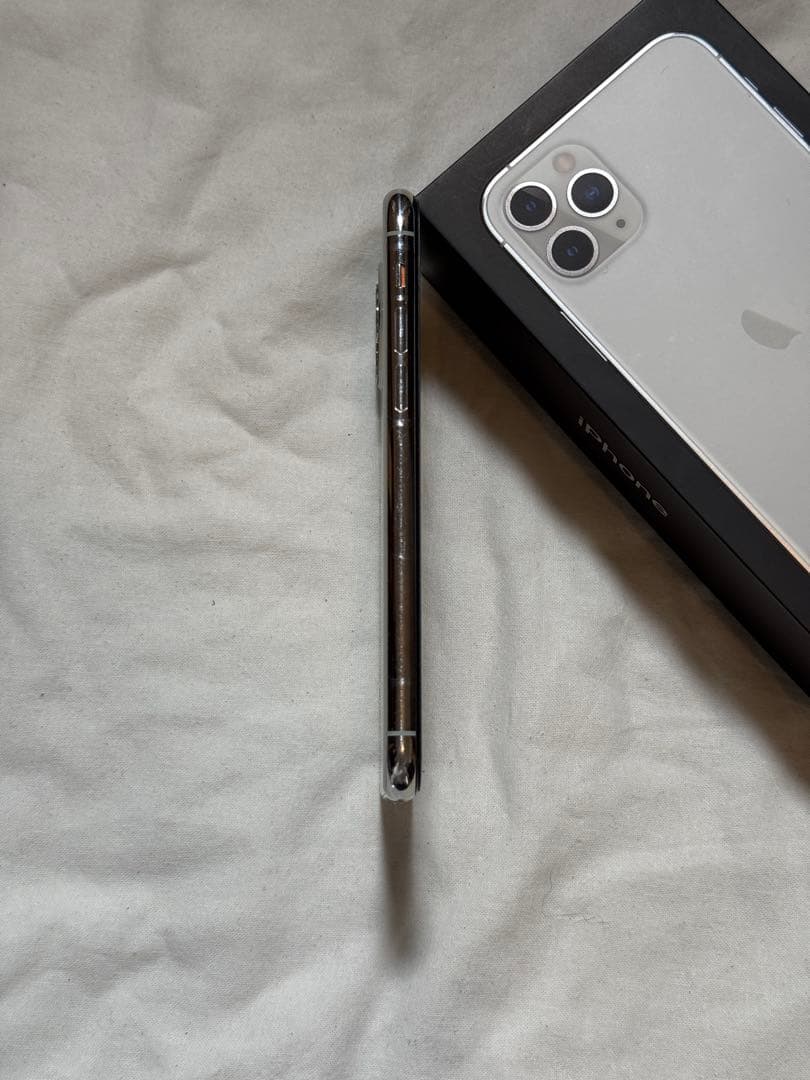 スマートフォン本体 iPhone11pro 256GB