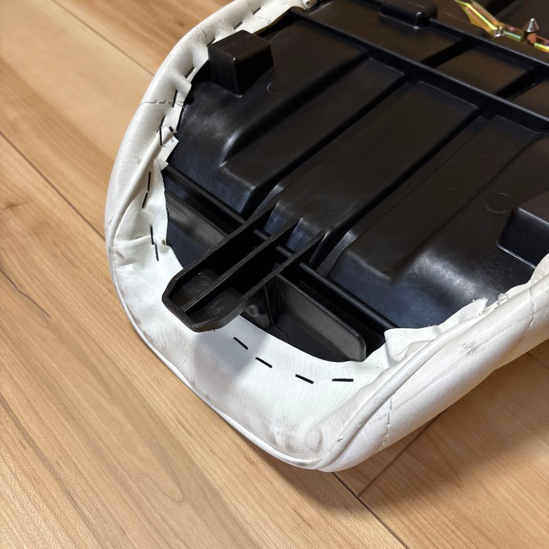 ゼファーx シート　白　タックロール