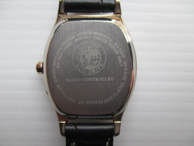 ●CITIZEN/ XC/柄入黒文字盤/エコドライブ電波時計/レディース時計●