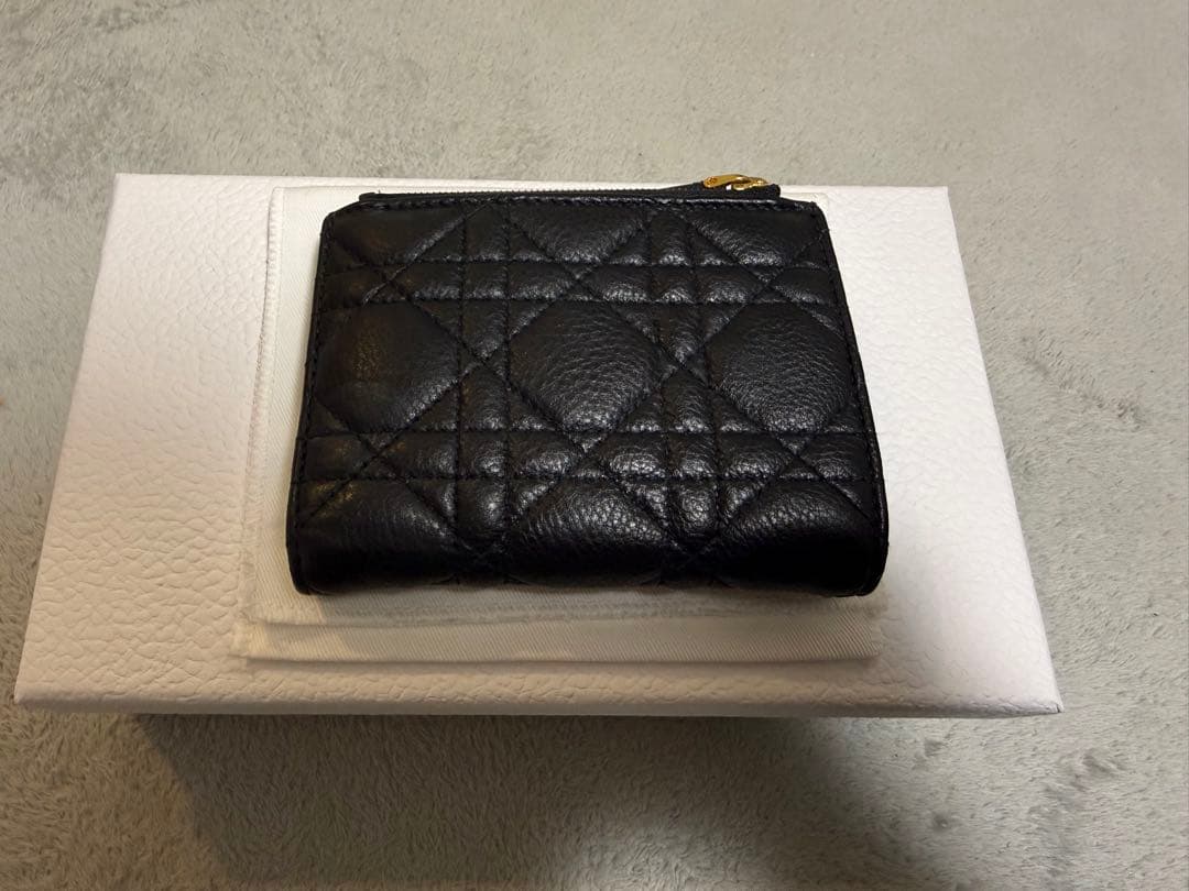 【極美品】ディオール Caro Dahlia 二つ折り財布 ブラック