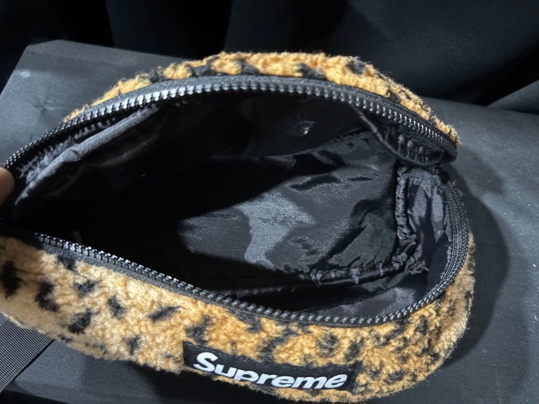 シュプリーム　レオパード　ボディバッグ