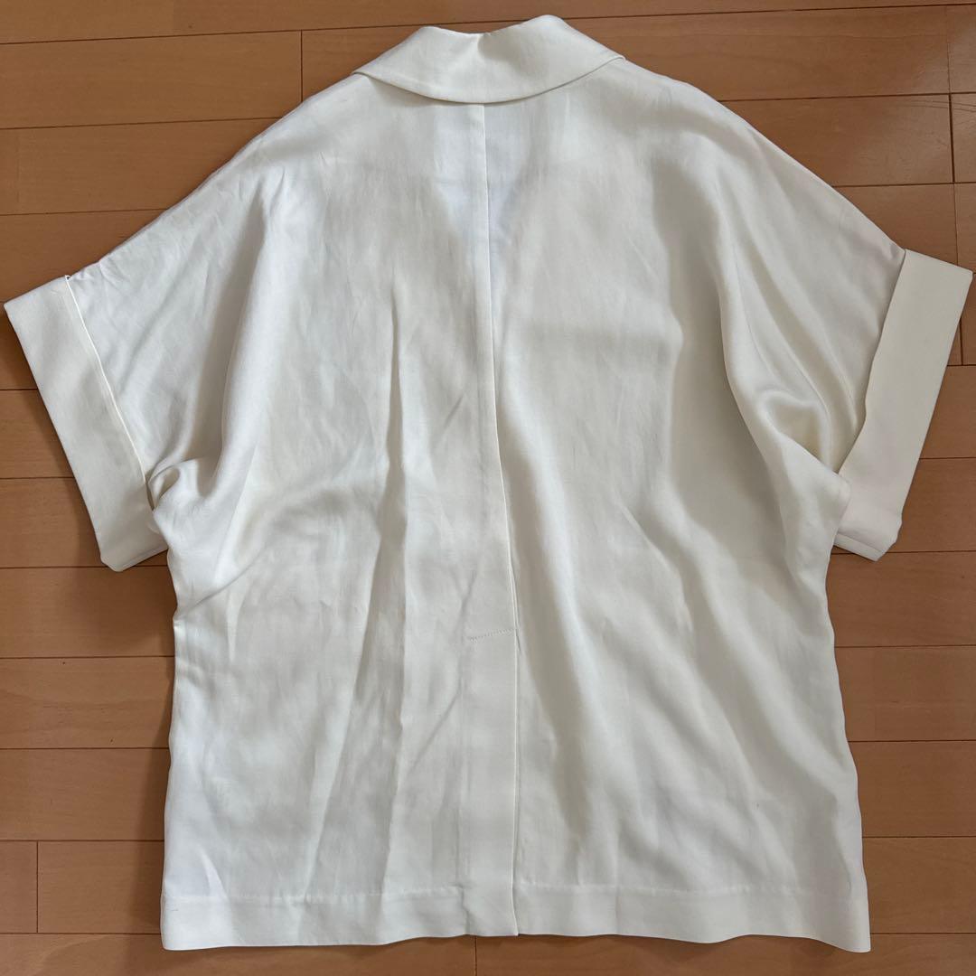 アダムエロペ　ショートシャツジャケット　キナリ　完売アイテム　オーバーサイズ