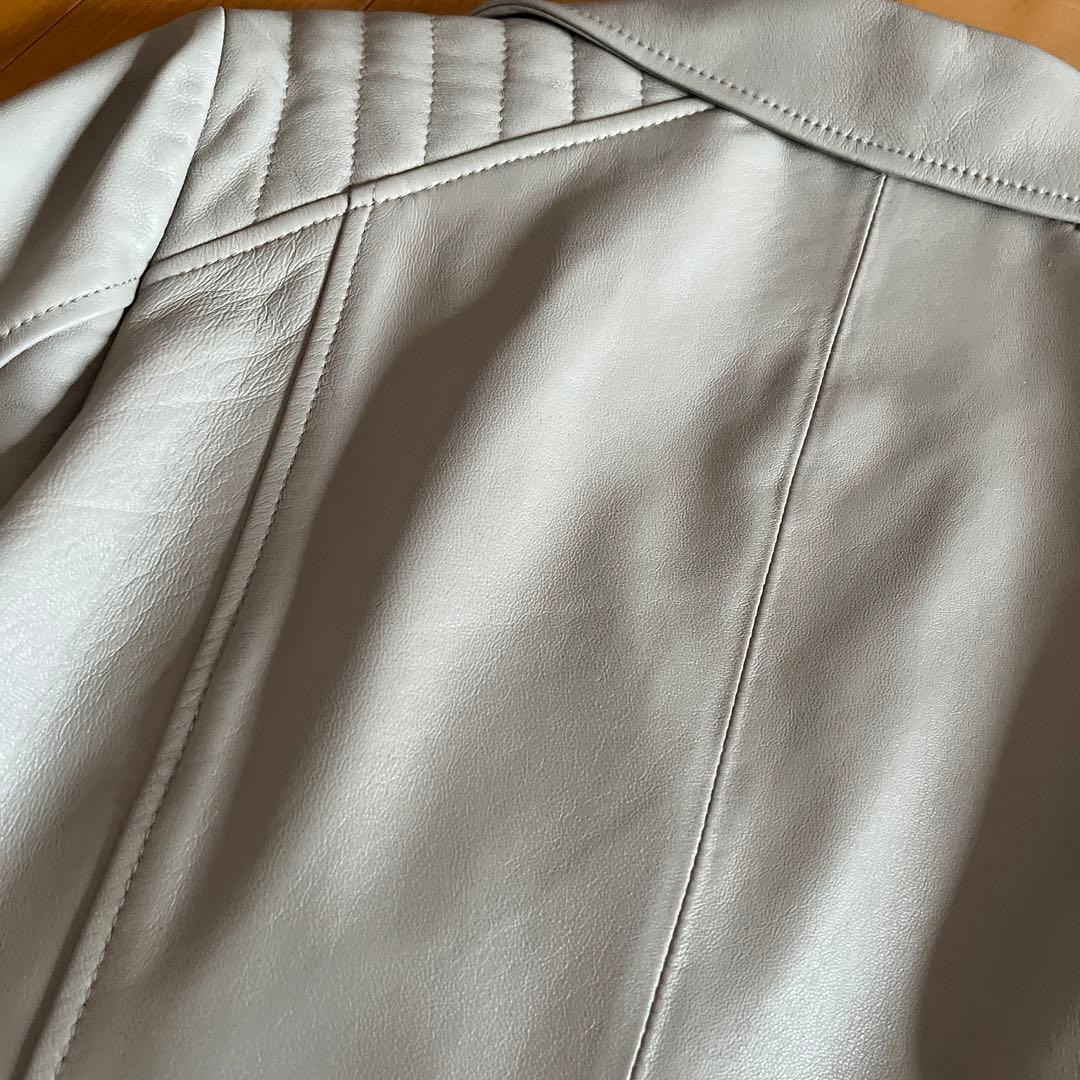 ♥️セール中　イタリア製　ライダースジャケット　羊革　モカベージュ　13号