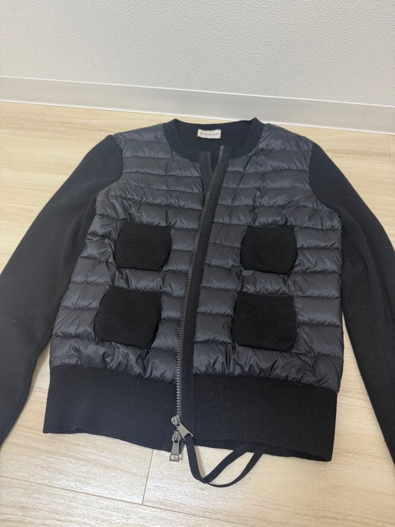 モンクレール　ニットダウン