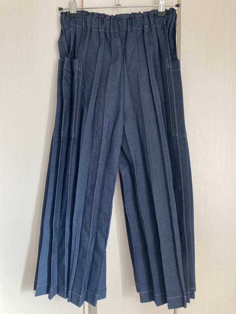 ミーイッセイミヤケ プリーツデニムパンツ