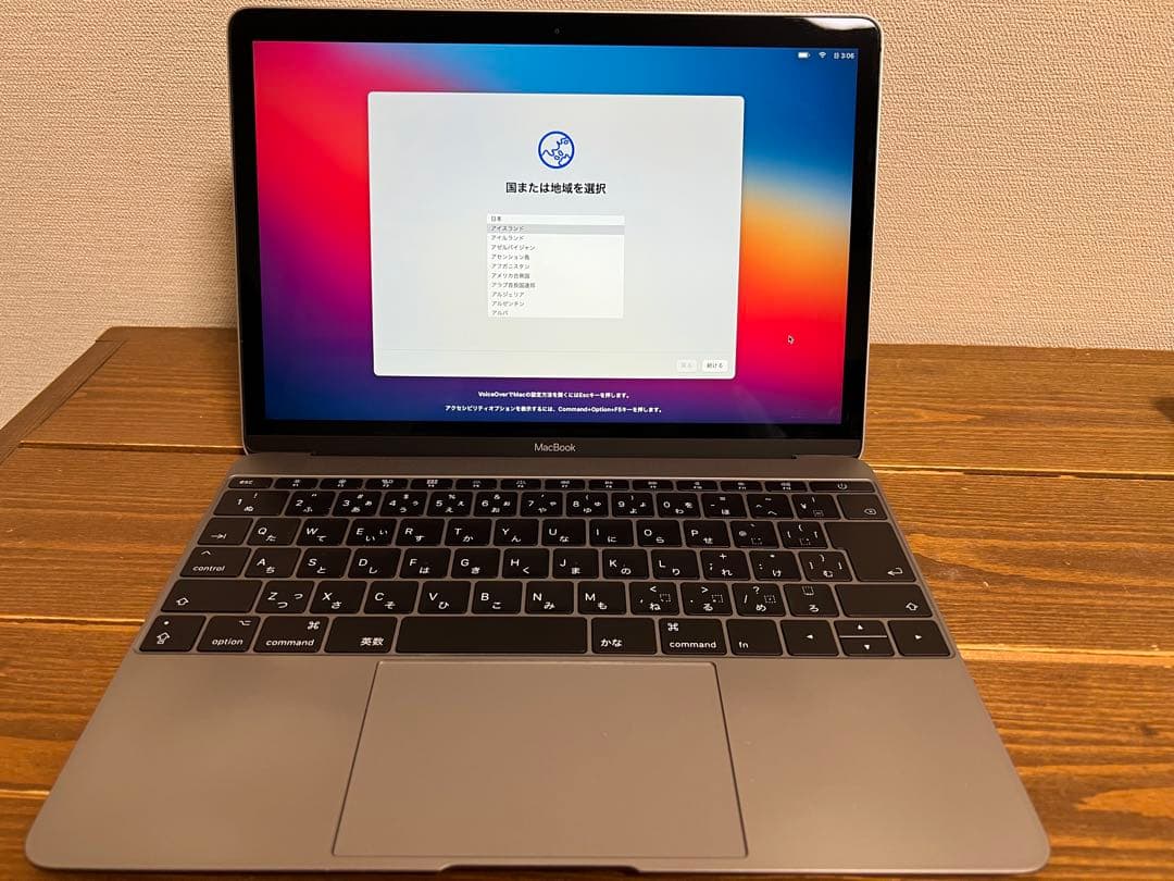 Macbook 12インチ 8GB ブラック