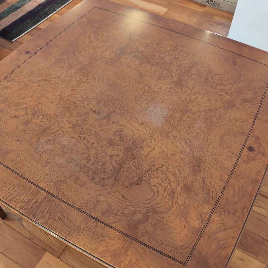 ダイニングテーブル イタリア製 ヴィンテージ ほぼ正方形