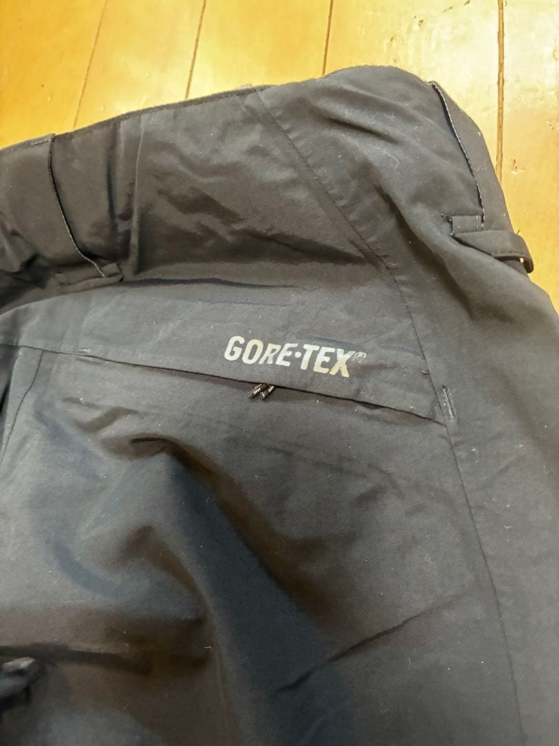 [ak] Burton スノーボードパンツ 黒