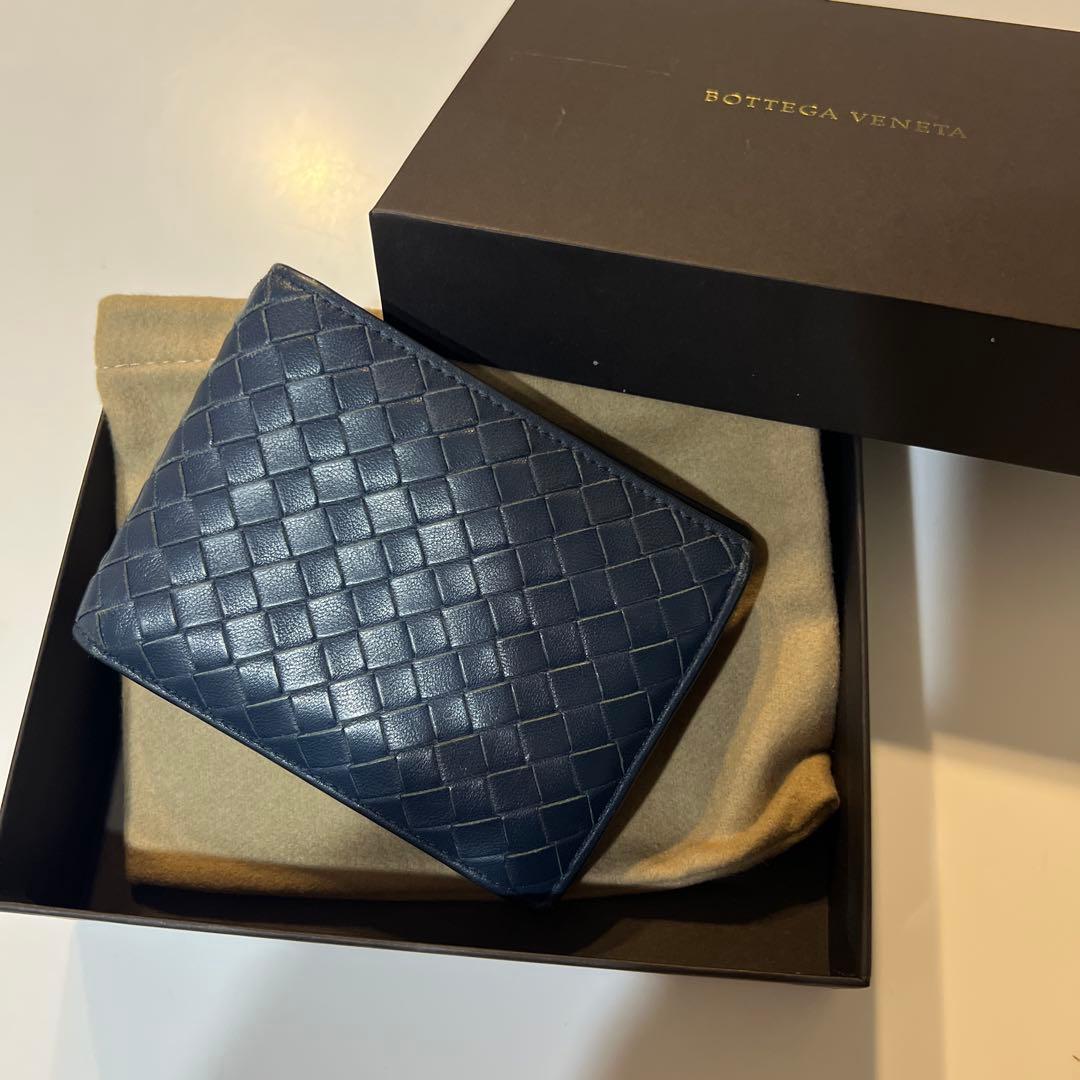 BOTTEGA VENETA ネイビー 二つ折り財布